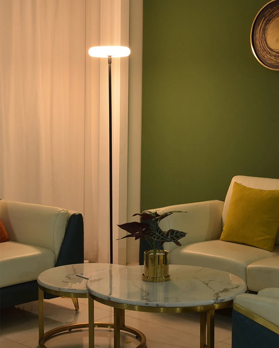 En Column illuminating a pathway or garden with serene ambiance